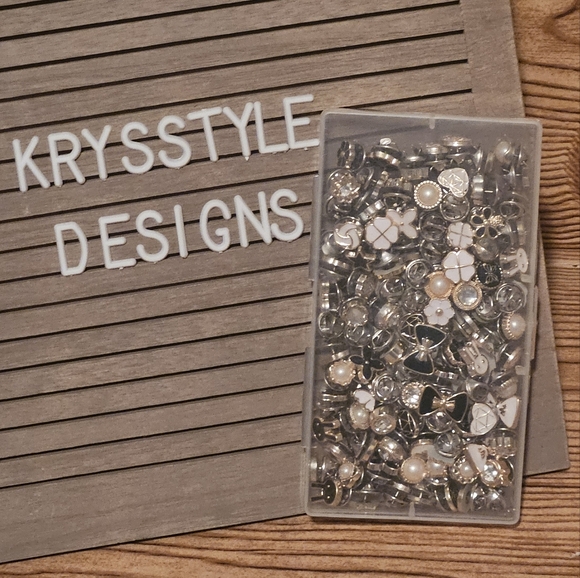 Source Unknown Jewelry - 100 Piece Set Pearl Brooch Buttons Pins Enamel Flower Pearl Bow